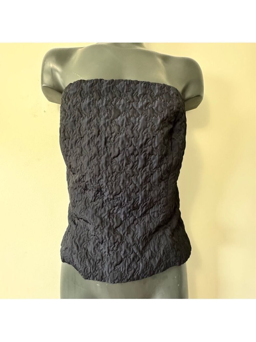 Elegant Black Strapless Blouse